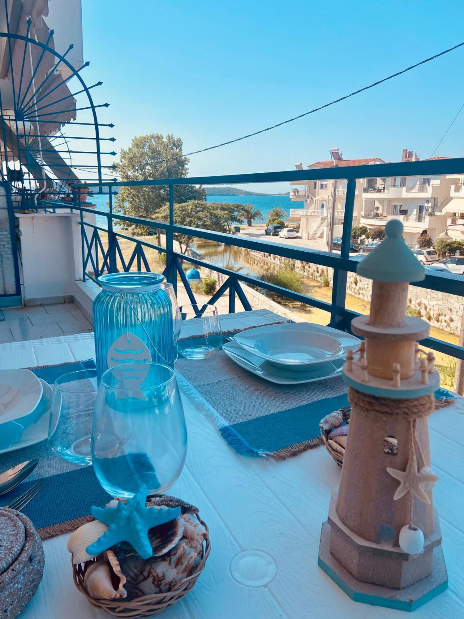 Peramore Apartment Néa Péramos Dış mekan fotoğraf